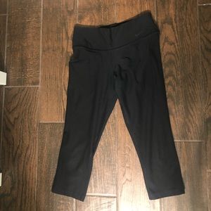 Nike Crop Leggings